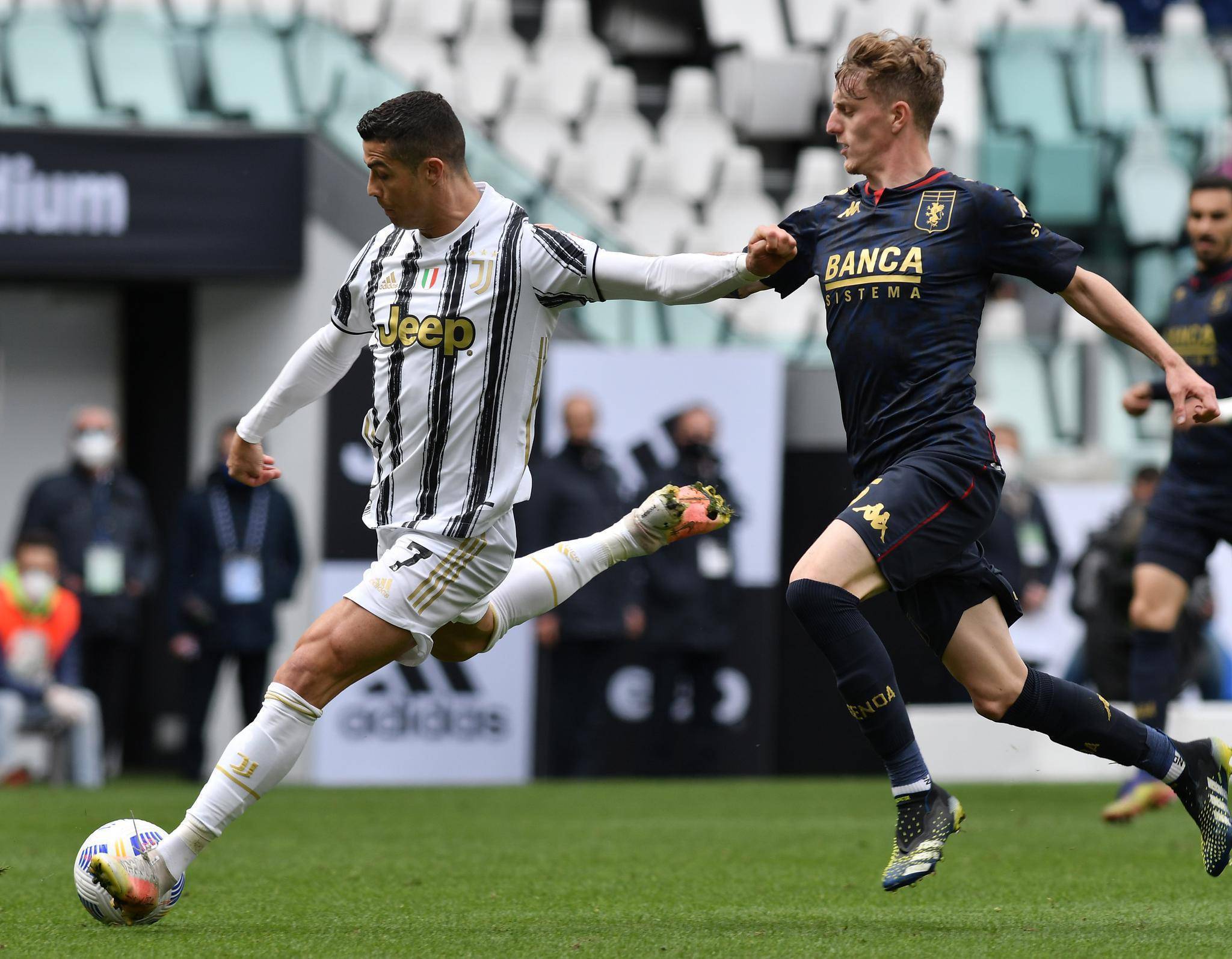 关于集结日体能课后；尤文图斯完成体检备战足总杯；球迷炸锅；身体对抗强度拉满的信息-九游app下载