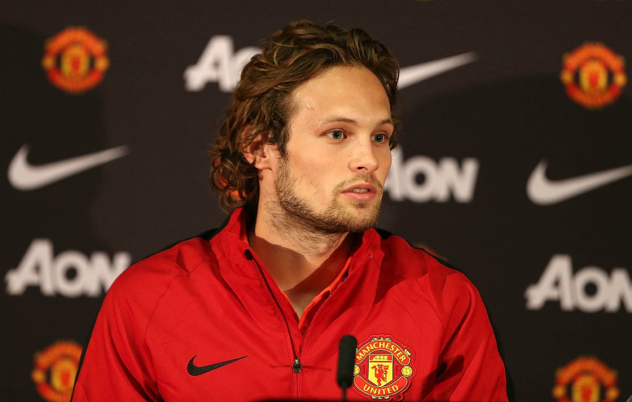 亚特兰大训练开放日，冲刺阶段造点机会引欢呼，荷甲在即，球探报告显示潜力(亚特兰大vs科莫比赛推迟)-九游登录入口