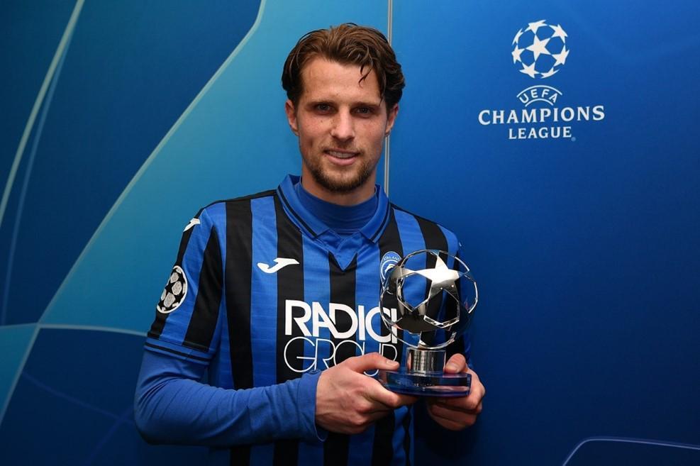 亚特兰大训练开放日，冲刺阶段造点机会引欢呼，荷甲在即，球探报告显示潜力(亚特兰大vs科莫比赛推迟)