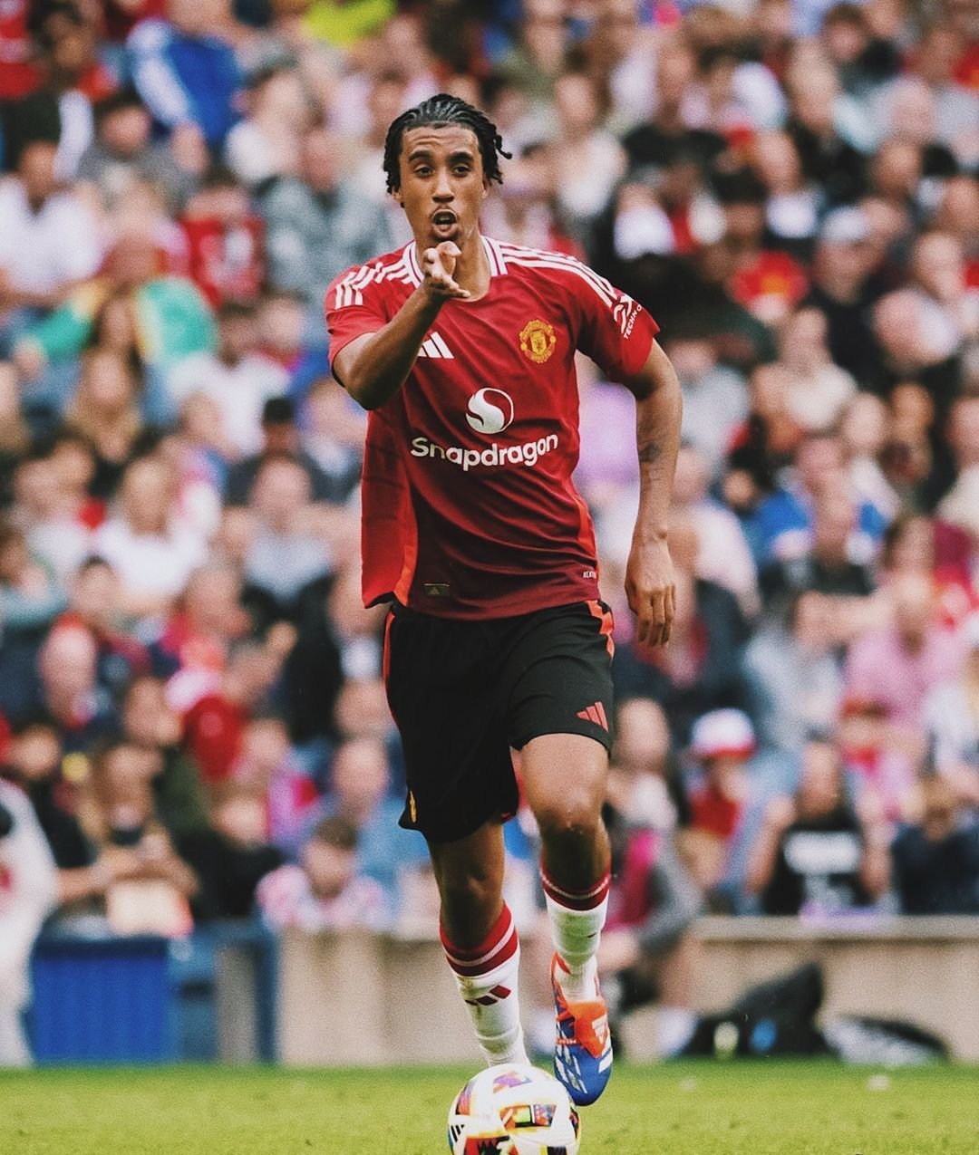  曼联训练开放日，今晚队长鼓劲引欢呼，CBA季后赛在即，身体对抗强度拉满-九游app下载