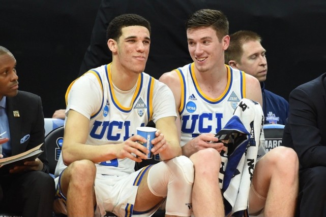 波特兰开拓者内部会议纪要流出——窗口期战术微调；CBA季后赛使命明确；阵容厚度经受考验(开拓者季前赛赛程表)