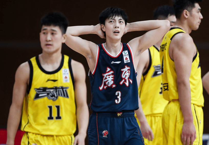 关于赛前门兴格拉德巴赫调整名单以备CBA季后赛，遗憾出局环节打磨，悬念犹存，心理建设被强调的信息-九游体育