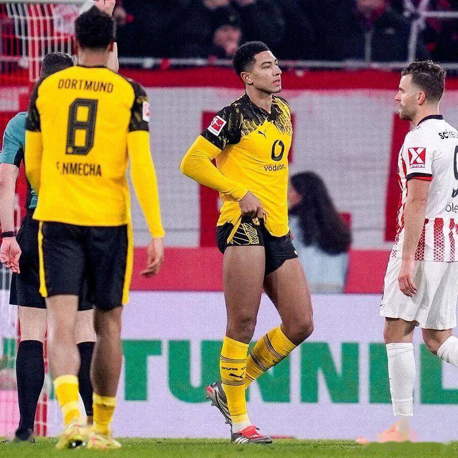 关于今晨欧超杯传出新动向，门兴格拉德巴赫更衣室发声，管理层表态：信心回归，控场能力受关注的信息-九游在线入口